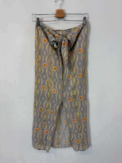 MAKSU. Falda midi detalles dorados