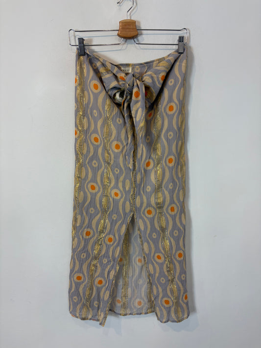 MAKSU. Falda midi detalles dorados