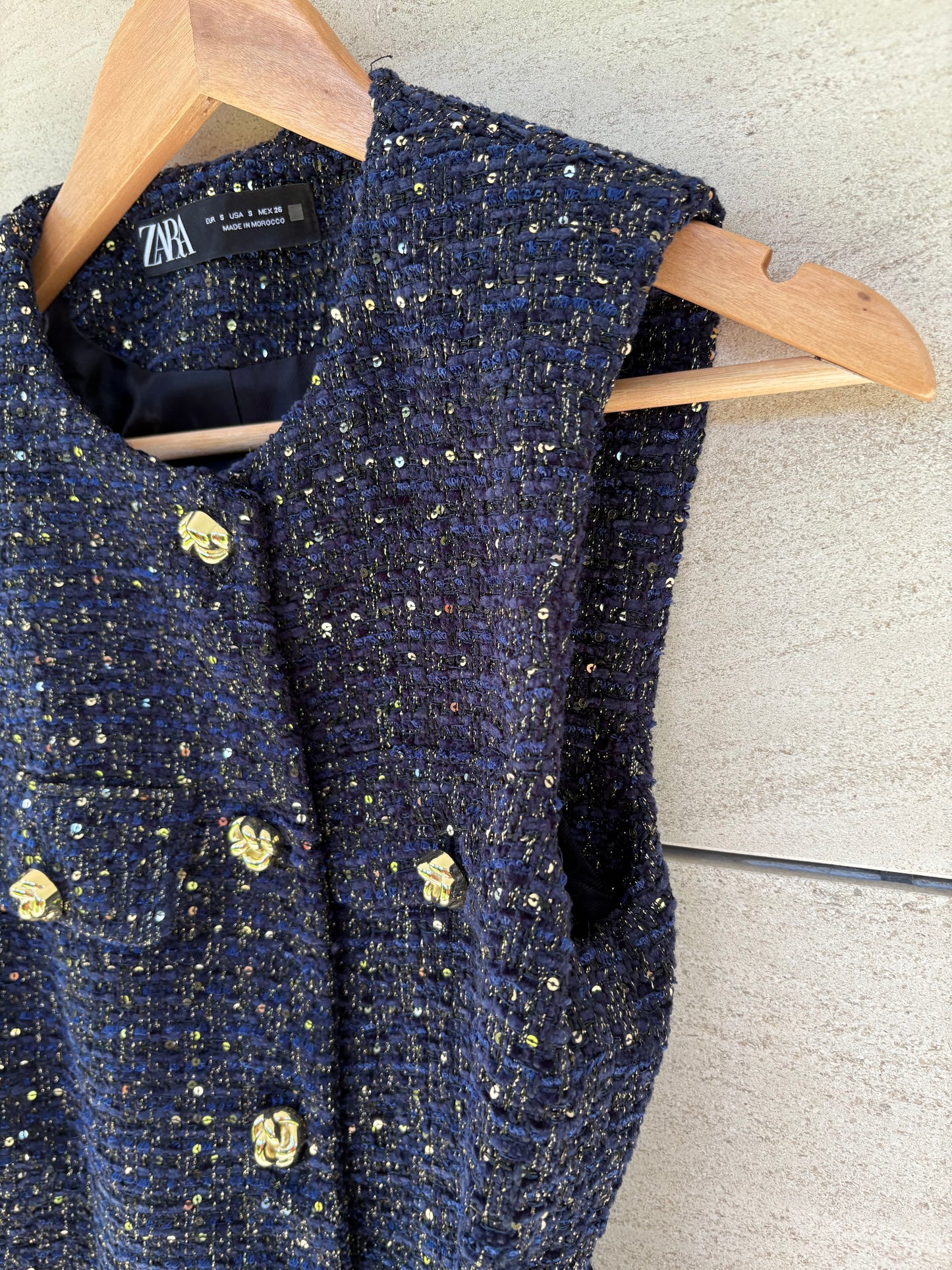 ZARA. Coral beaded jacket. TS