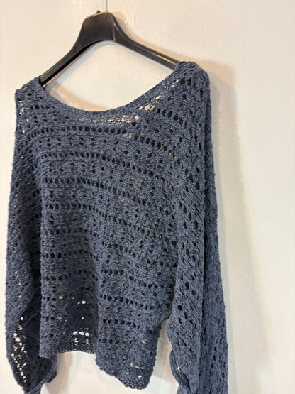 ZARA. Top azul crochet