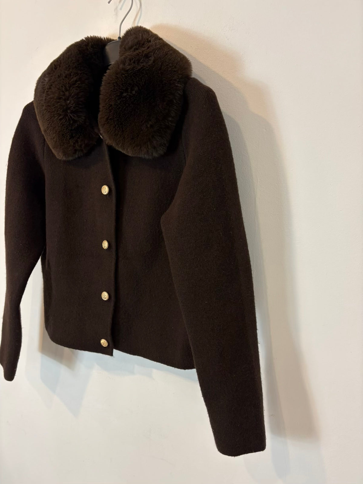 ZARA. Chaqueta punto marrón pelo cuello