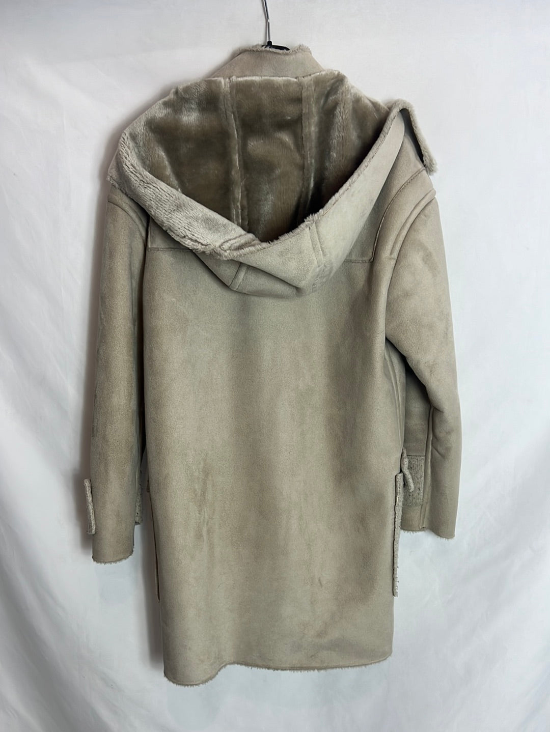 ADOLFO DOMINGUEZ. Abrigo beige texturas. T S