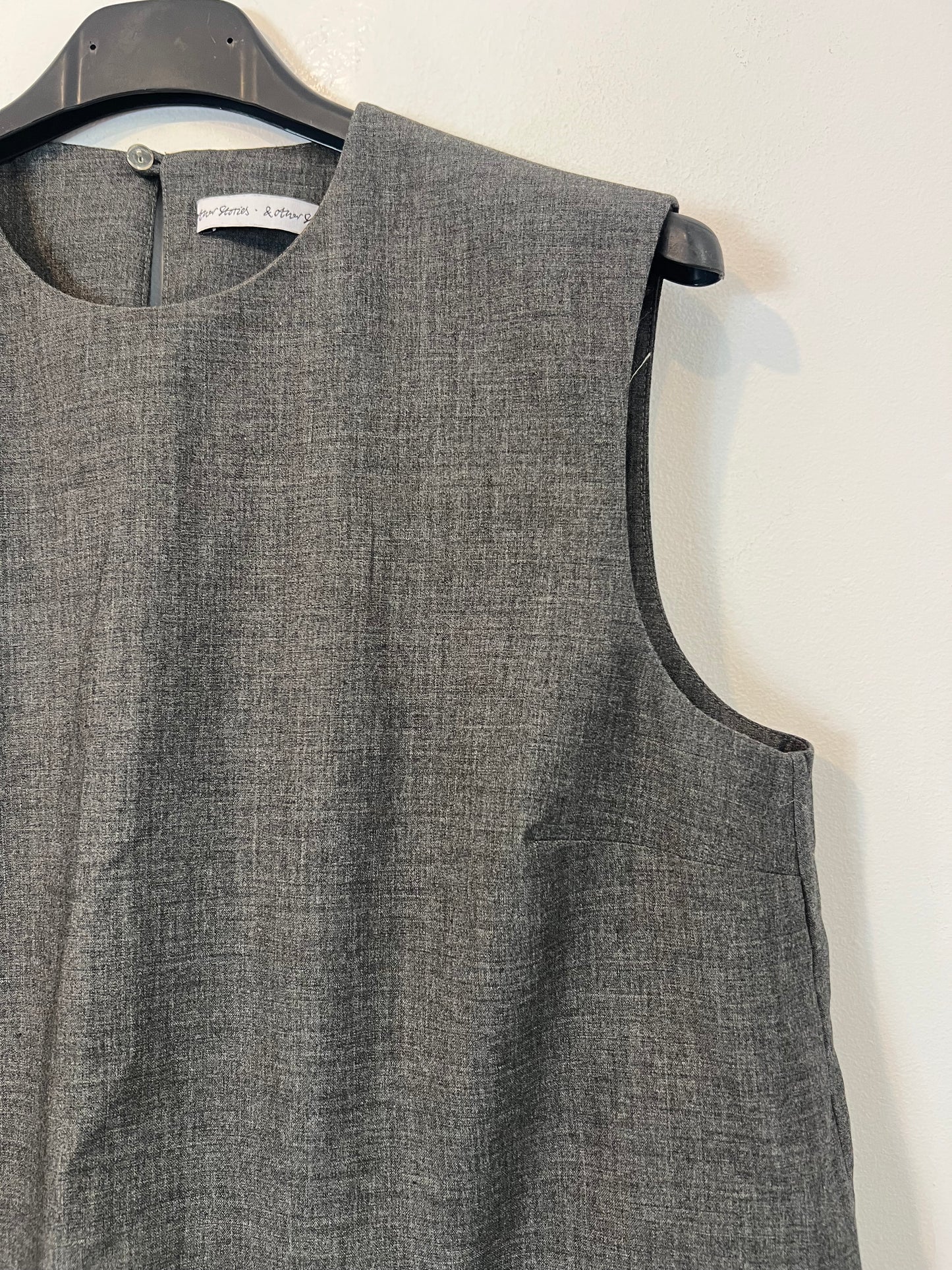 &OTHER STORIES. Top gris volante T.39