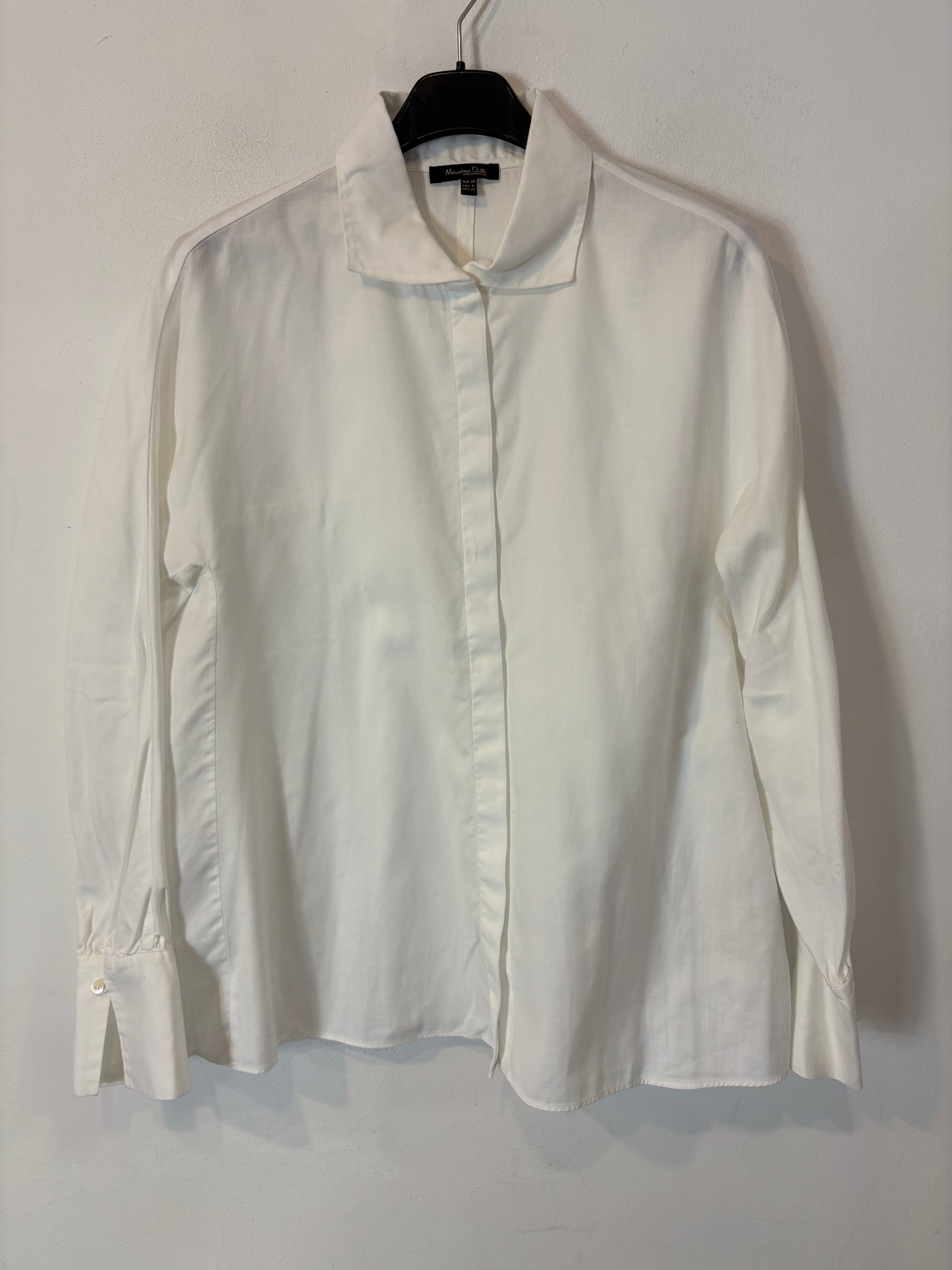 MASSIMO DUTTI. Camisa blanca algodón espalda