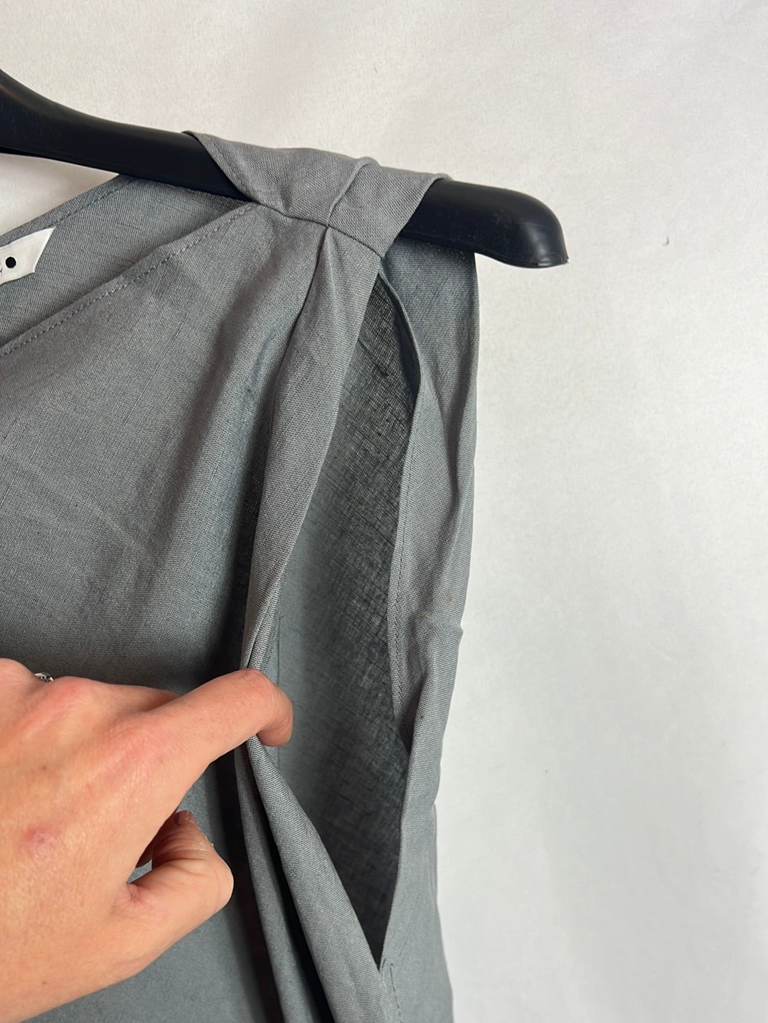 ZARA. Vestido midi gris apertura textura. T XS