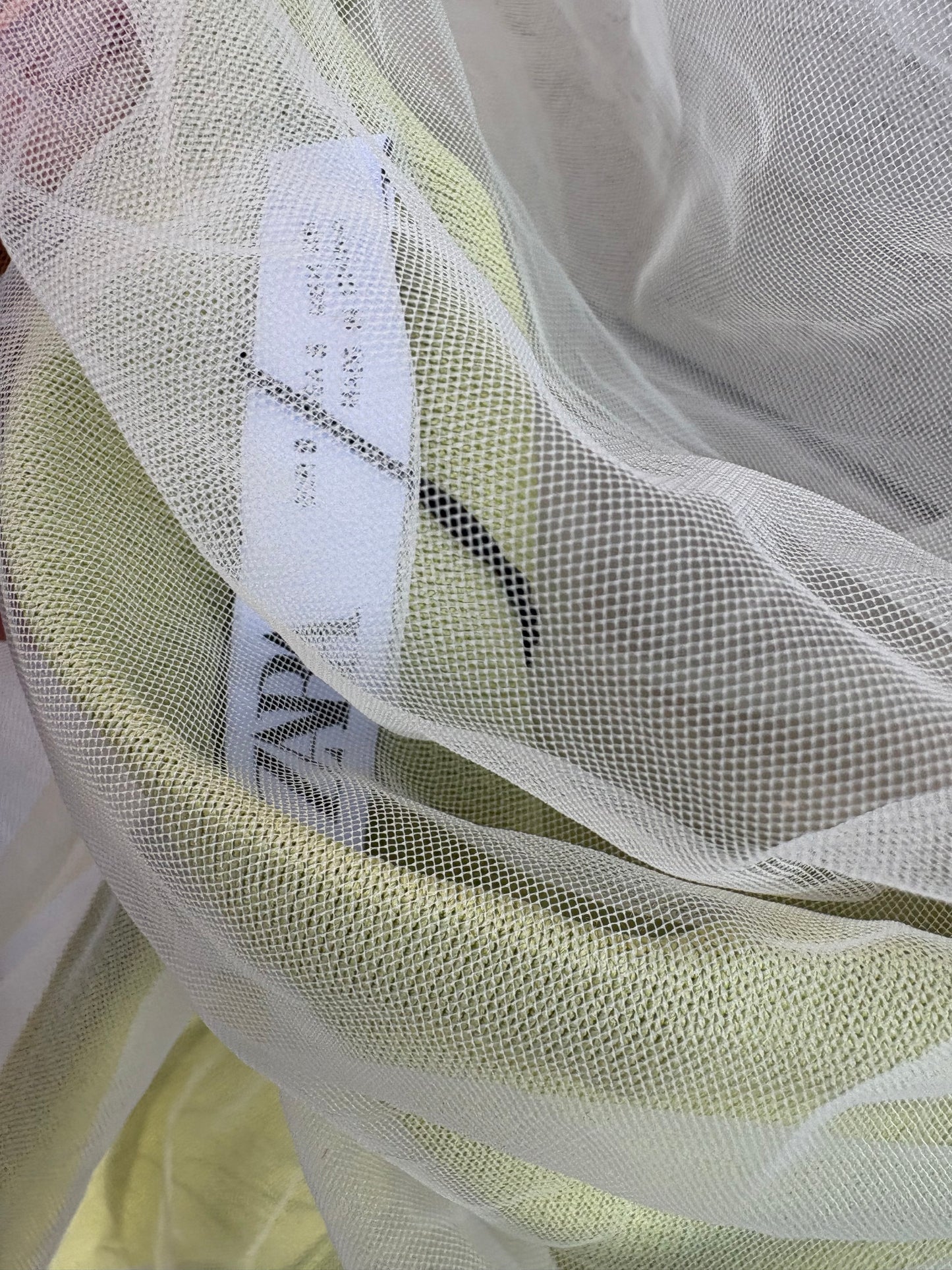 ZARA. Top tul fruncido