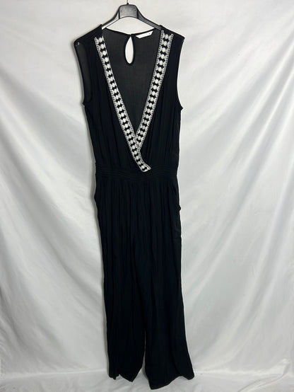 ONLY. Black wide-leg jumpsuit. Size 38