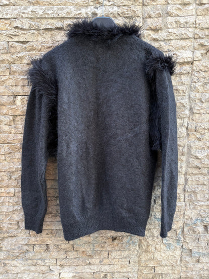 OTRAS. Chaqueta negra mohair pelito