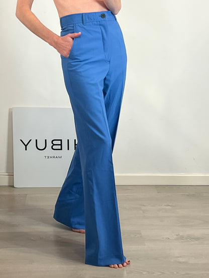 ZARA. Pantalón azul pinzas