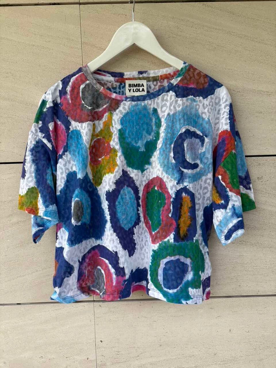 BIMBA Y LOLA. Camiseta textura colores