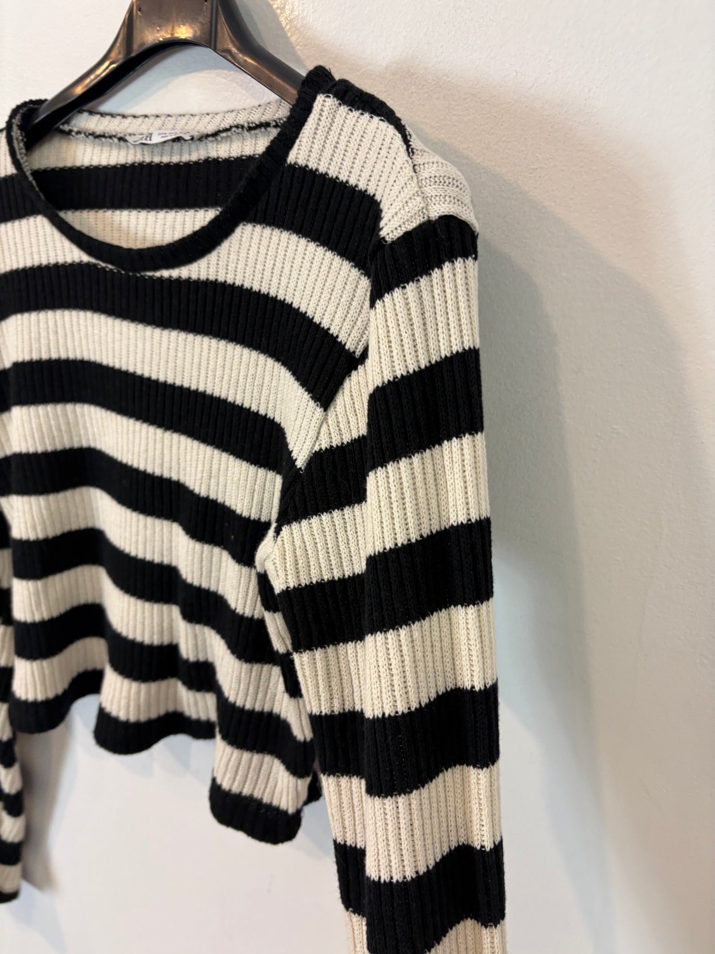 ZARA. Striped knit top. TM