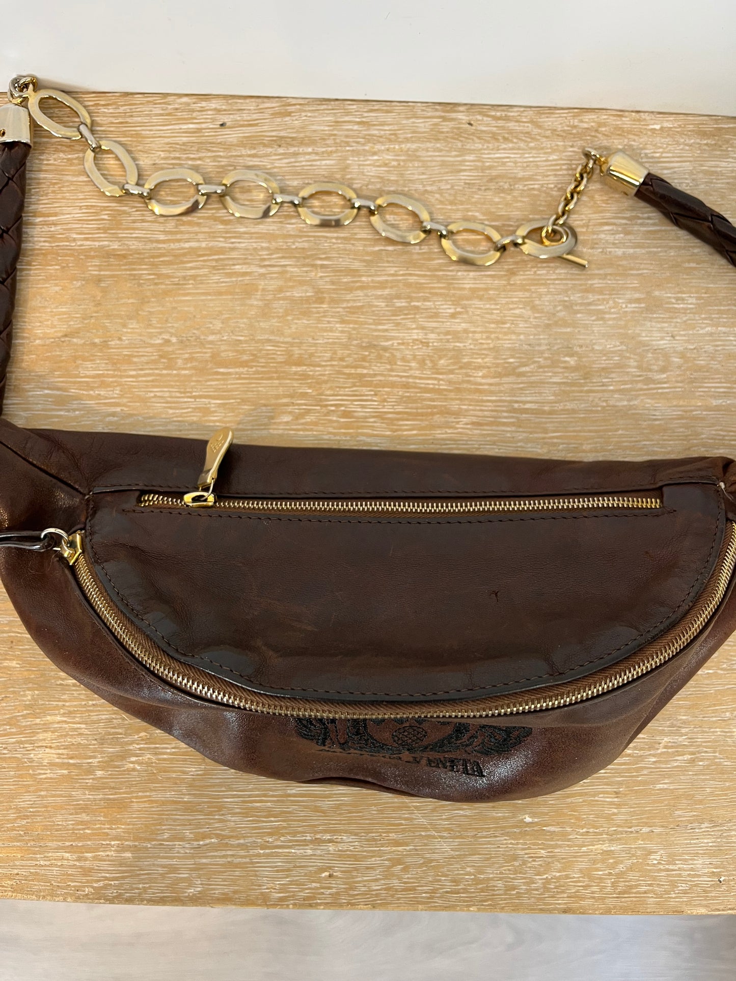 BOTTEGA VENETA. Vintage leather belt bag/crossbody bag
