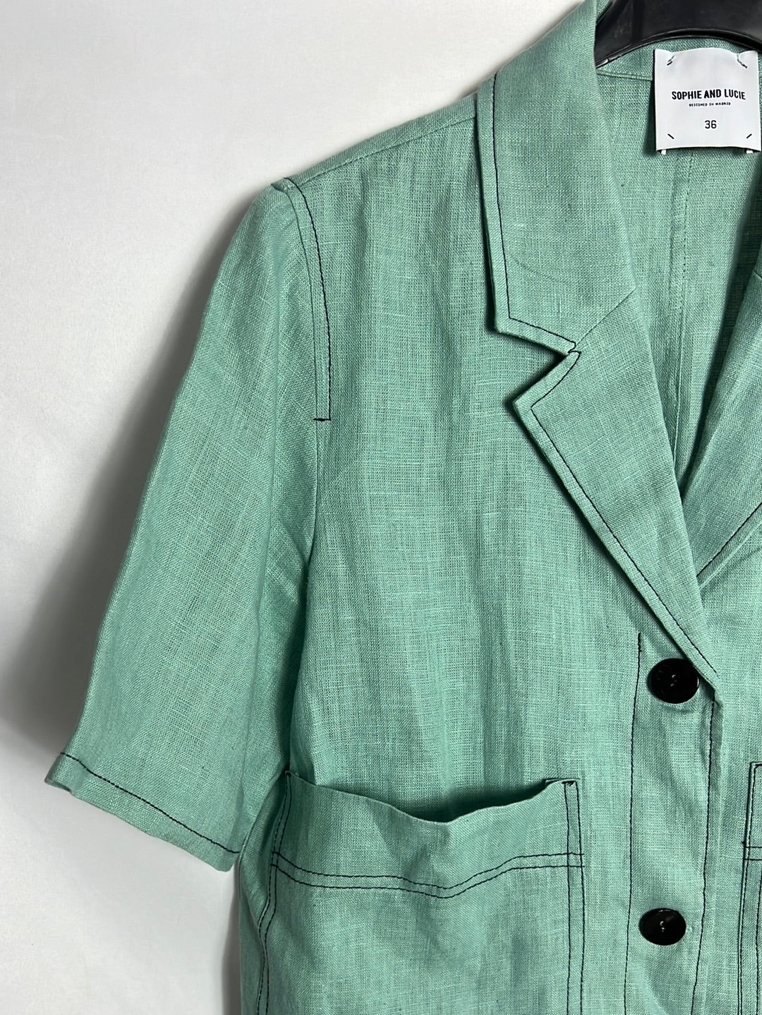 SOPHIE AND LUCIE. Short-sleeved aqua-green linen jacket. Size 36