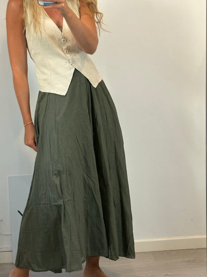 CARLOTA & CO. Falda larga verde fluida