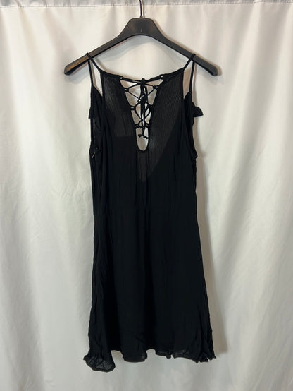 ZARA. Vestido corto negro T.m