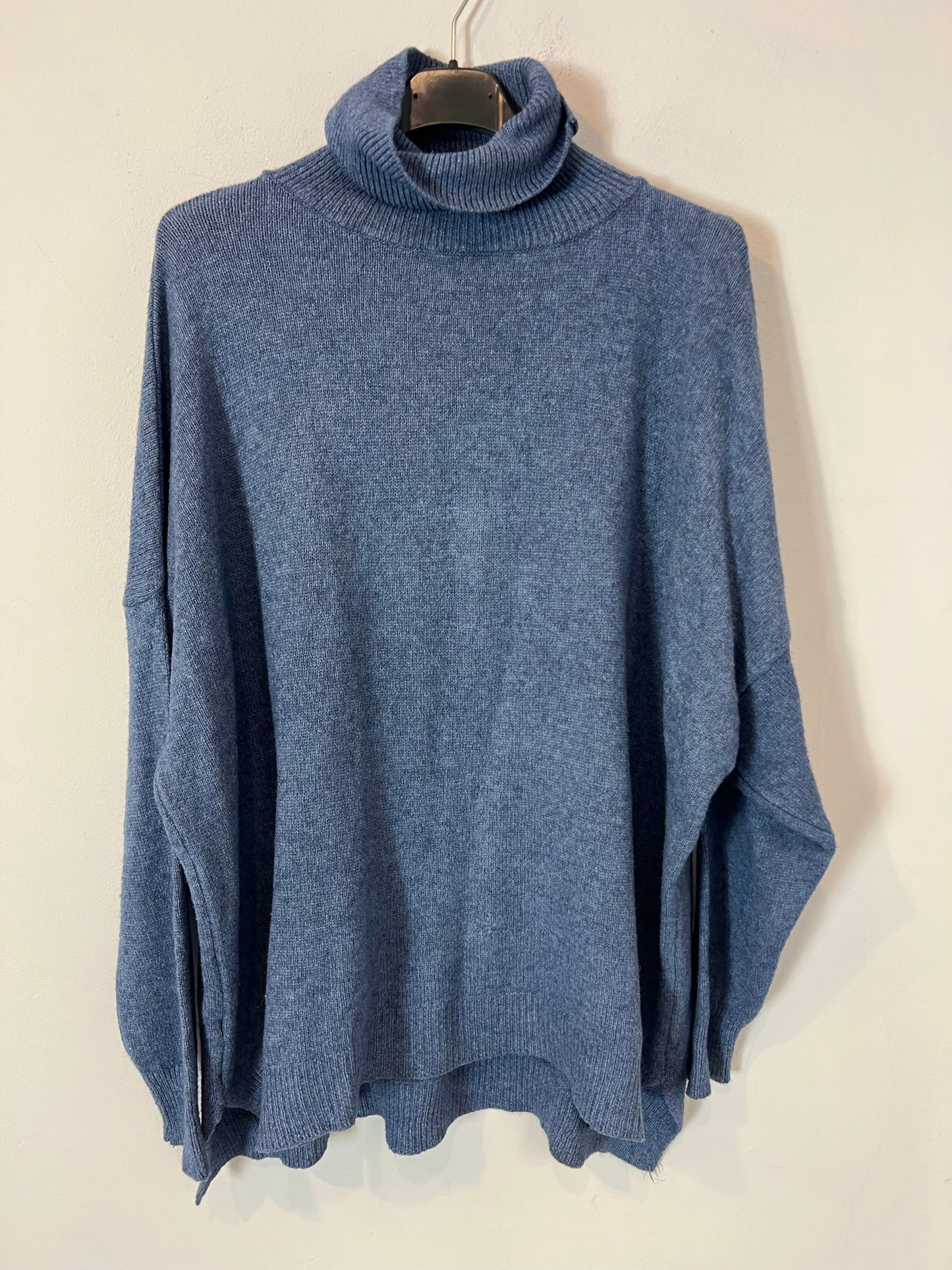 AZALEA. Turtleneck sweater with wool Tu(s/m)