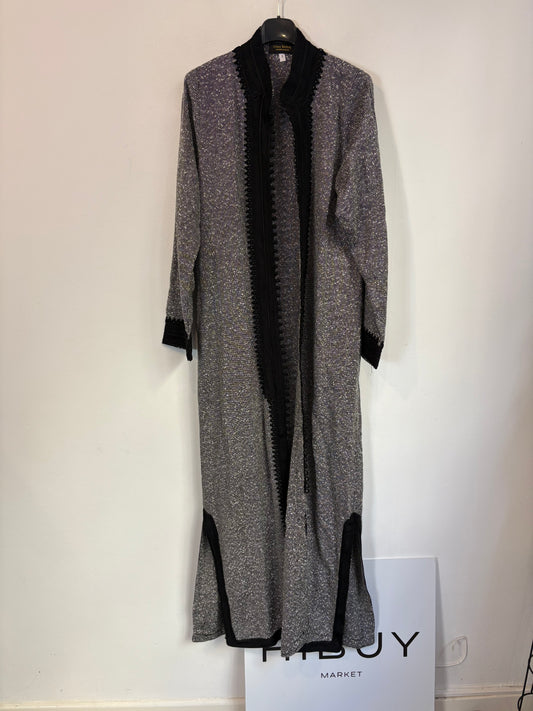 CHEZ BELHAJ. Chaqueta larga/chilaba marroquí