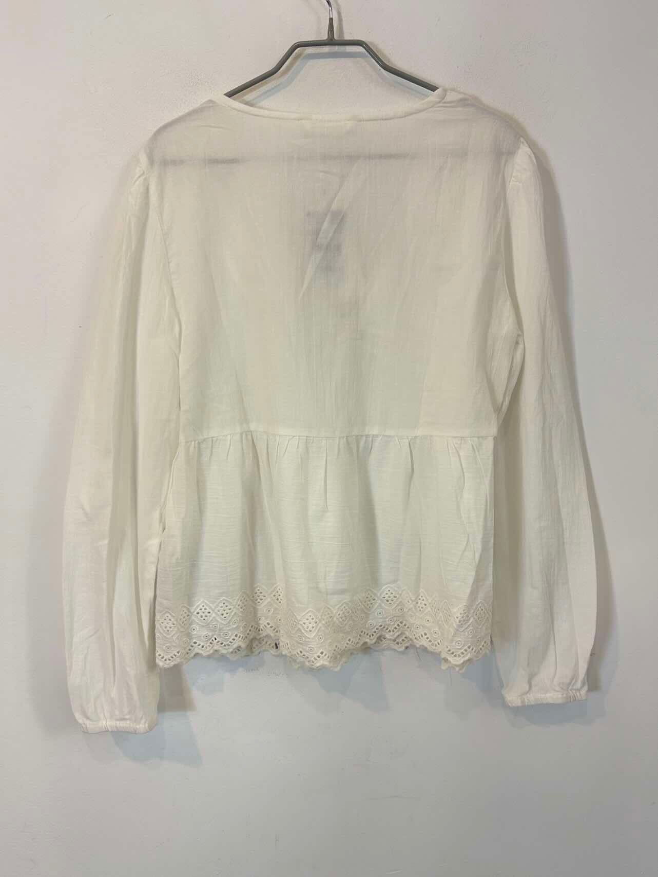 Blusa blanca detalles croché