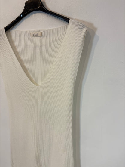 NÍCOLI. Vestido largo crudo canalé