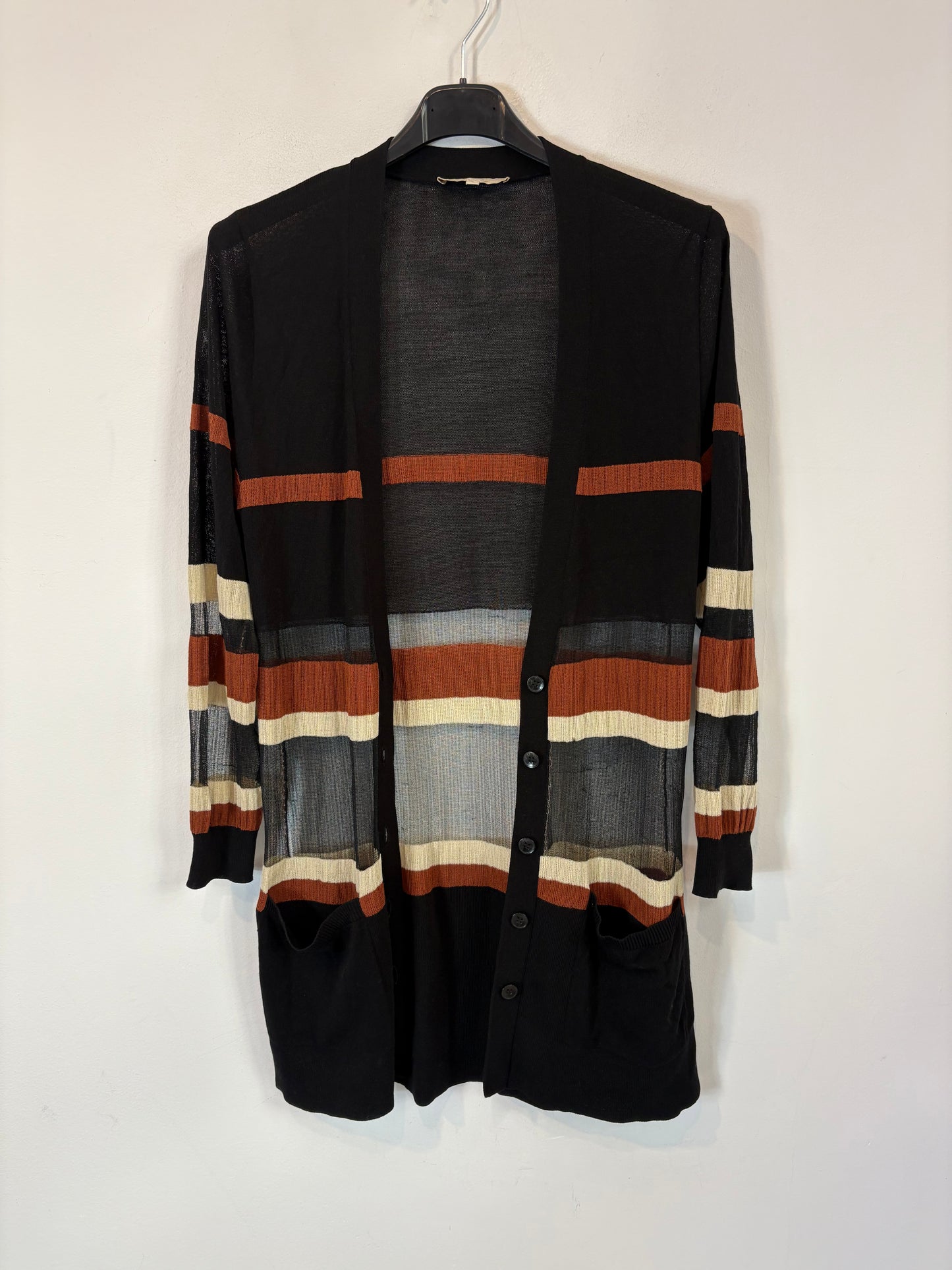 IS COMING. Conjunto punto rayas T.s