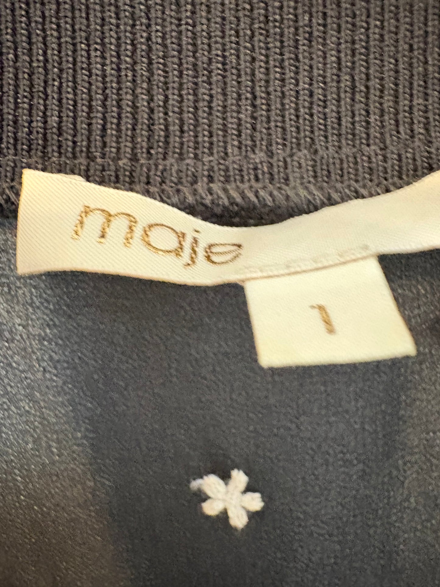 MAJE. Vestido midi plisado asimétrico