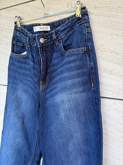 MANGO. Denim recto pata ancha. T 36