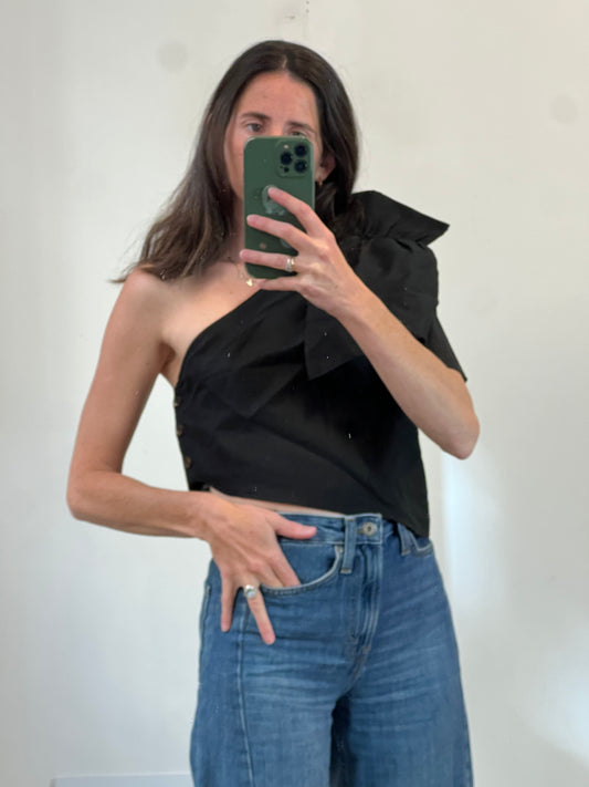 VERGE GIRL. Asymmetrical black linen top Ts