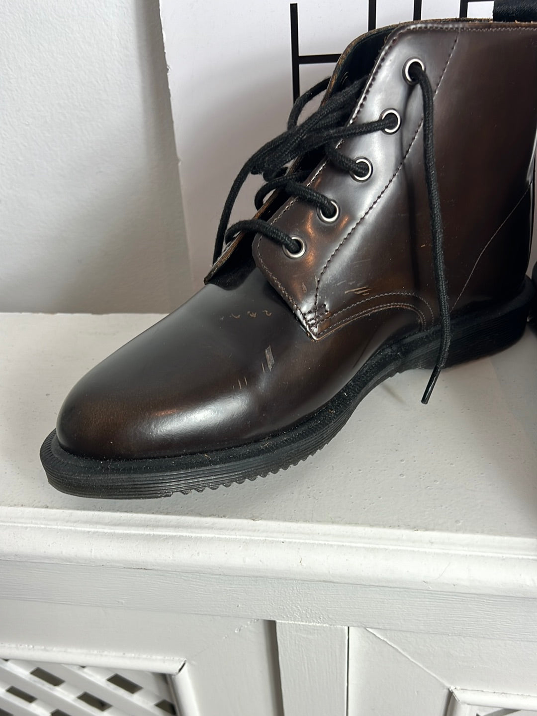 DR. MARTENS. Botines piel marrones . T 40