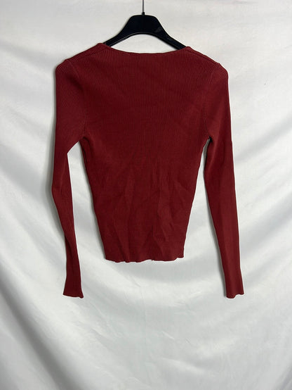 ZARA. Top canalé elástico burdeos. T S