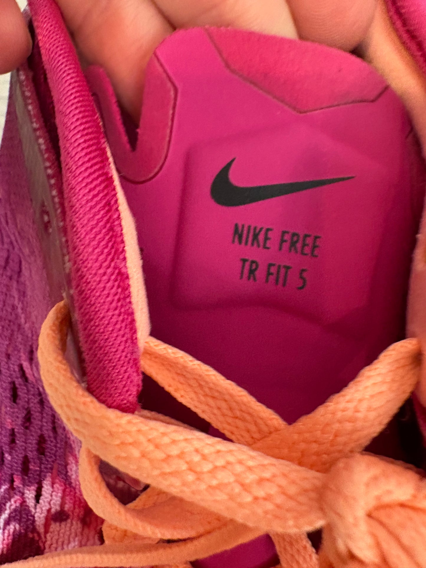 NIKE. Zapatillas modelo FREE 5.0.  T 38