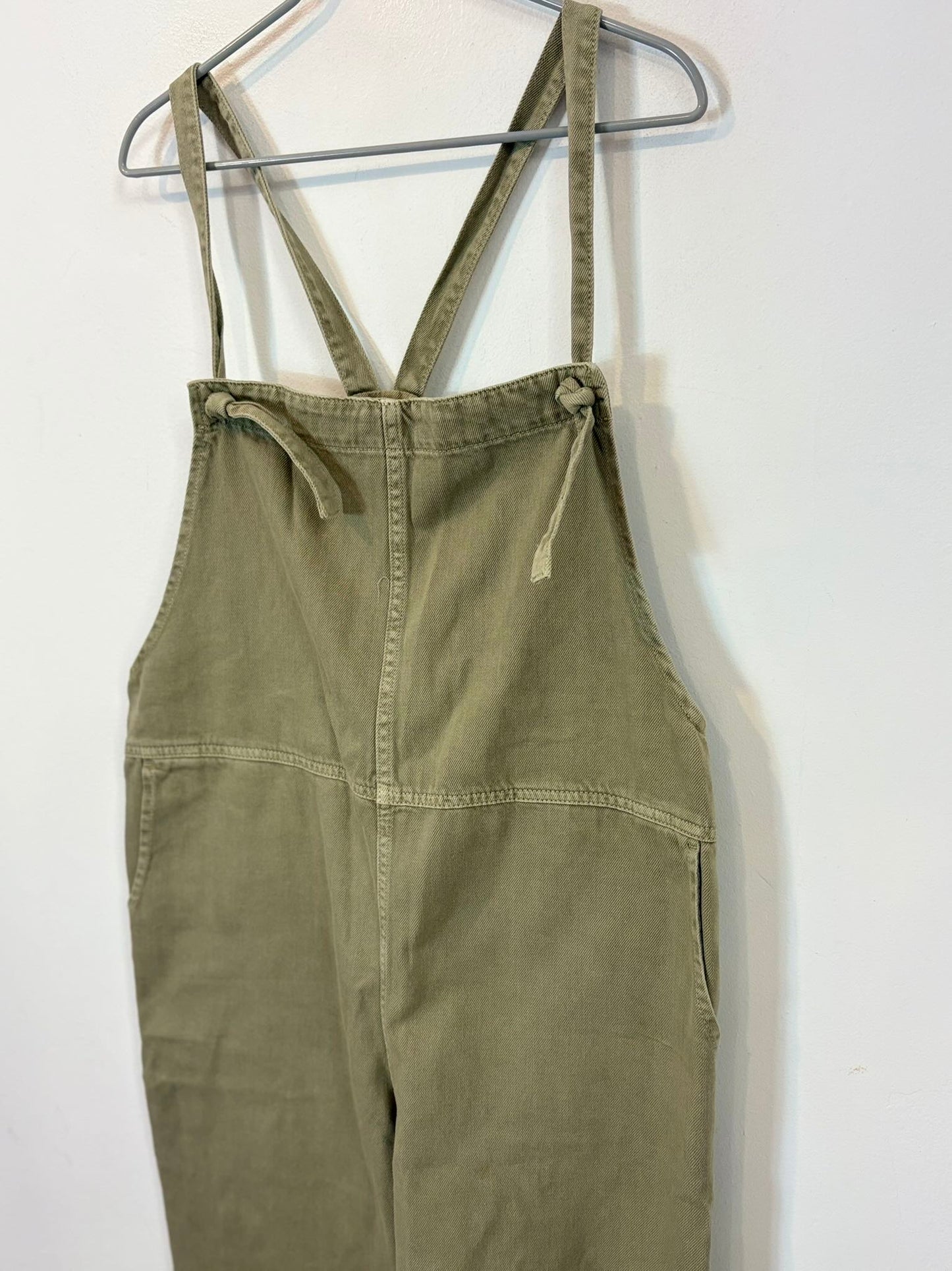 MANGO. Peto denim ligero verde