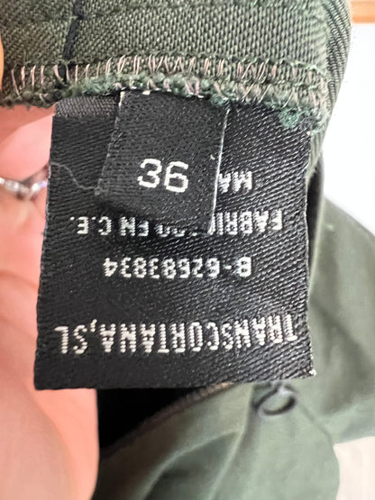 CORTANA. Mono verde militar T.36