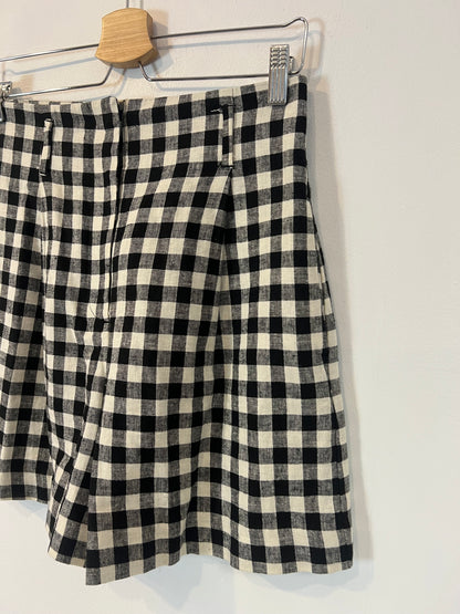 AMEÉ. Sleeveless fringed sweater S.(s)