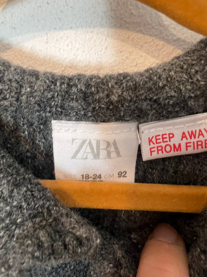 ZARA, Jersey gris cuello  T.18-24 meses