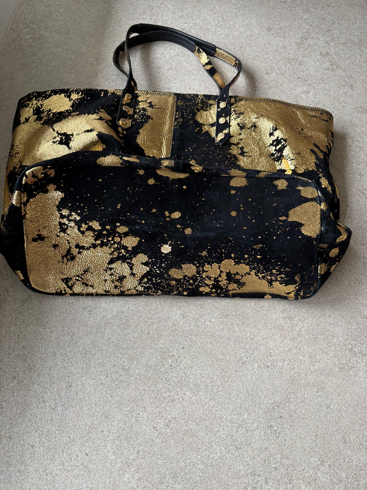 ZADDIG & VOLTAIRE. Bolso tote piel dorados