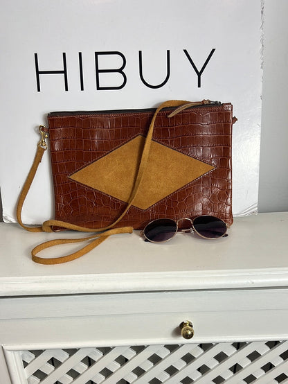 HELIOTROPO. Bolso piel troquelada marrón