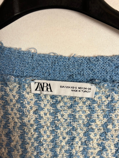 ZARA. Cárdigan bicolor textura botones dorados. T XS-S
