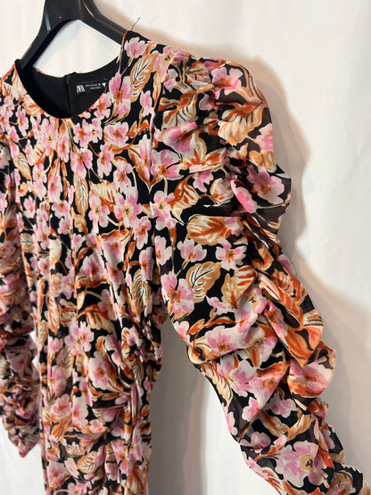 ZARA. Vestido largo estampado fruncidos. T S