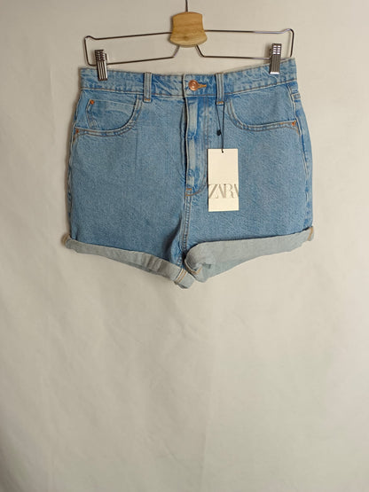 ZARA. "Mon shorts" shorts, size 38 