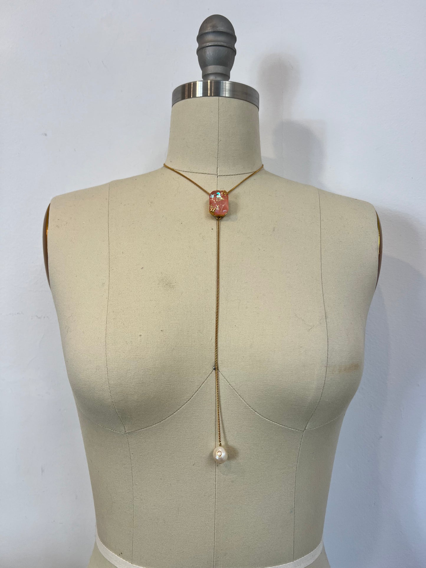 FORTE FORTE. Colgante piedra rosa