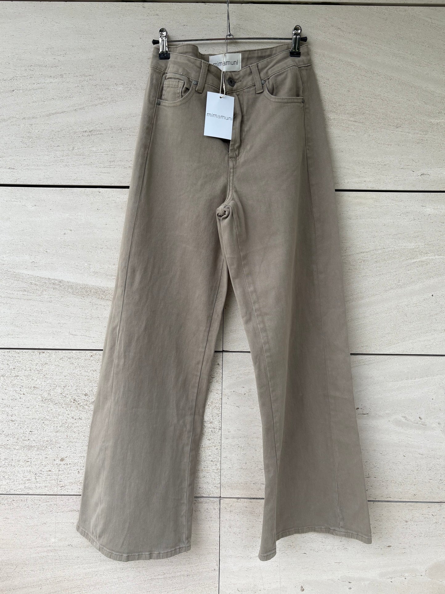 MIMAMUNI. Denim ligero pata ancha verde