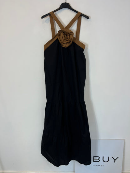 OTRAS. Vestido largo negro halter flor. T S/M