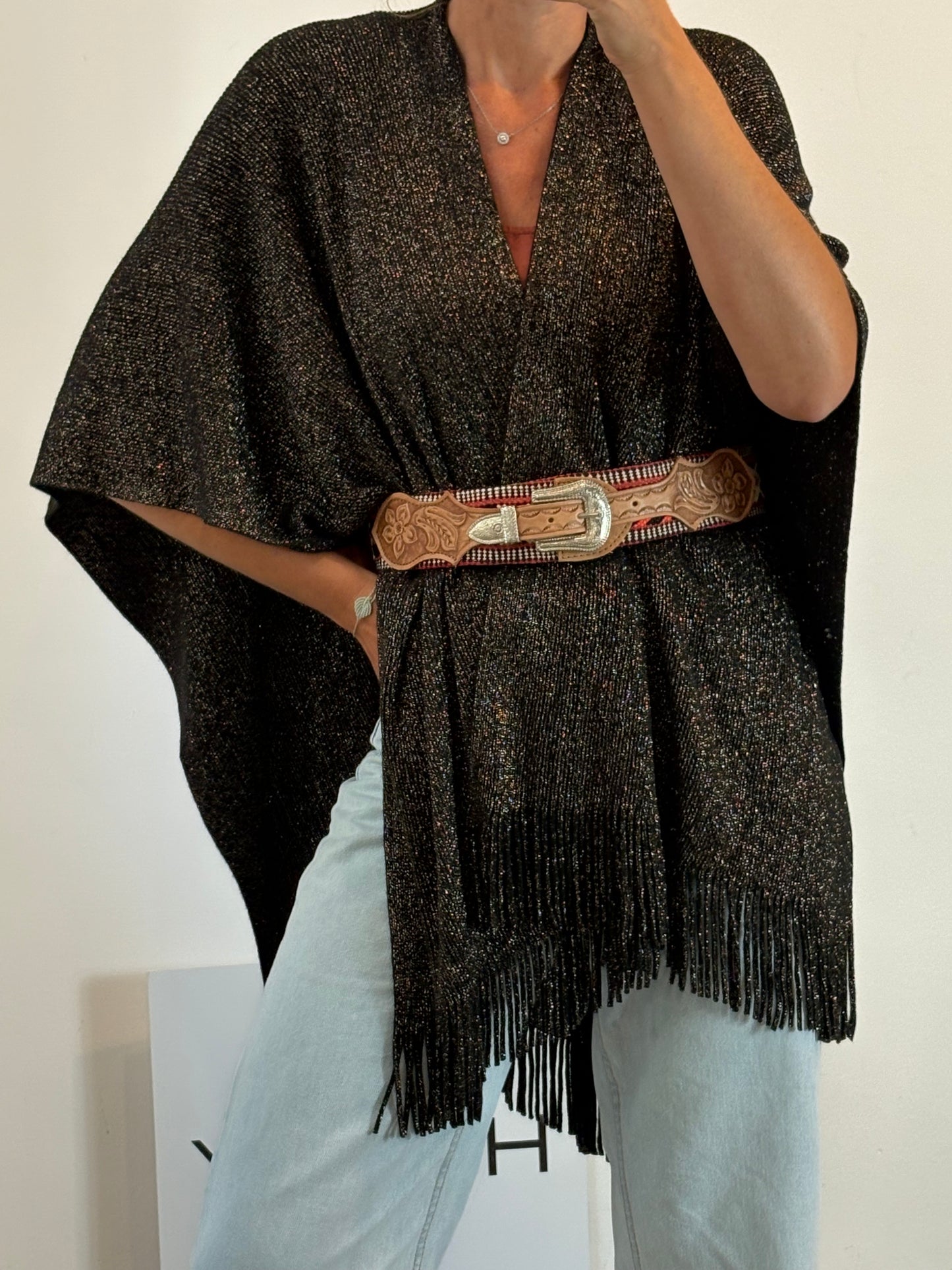 MARKS&SPENCER. Poncho punto hilos