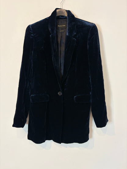 ZARA. Black stretch knit top. TL