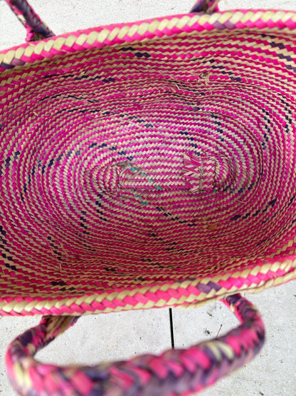 Cesta colores hecha a mano