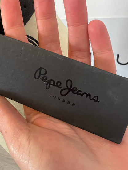PEPE JEANS. Cinturón negro tachuelas. T M