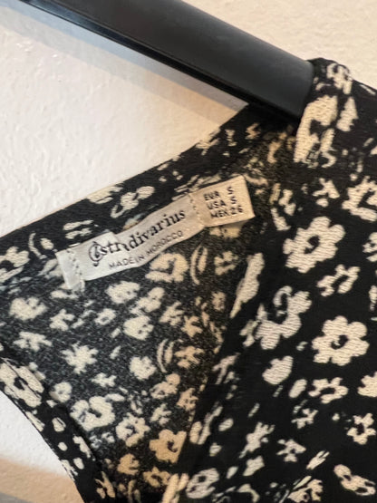 STRADIVARIUS. Vestido largo punto elástico flores. T S