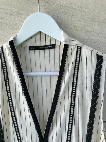 CHERRIES. Flowy purple top. Size XL