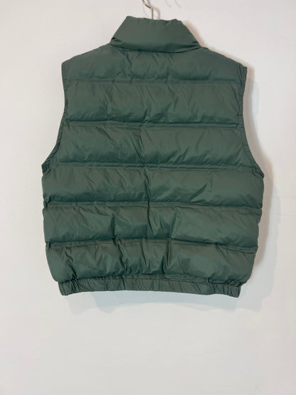 ZARA. Chaleco verde acolchado. T 6-7 años