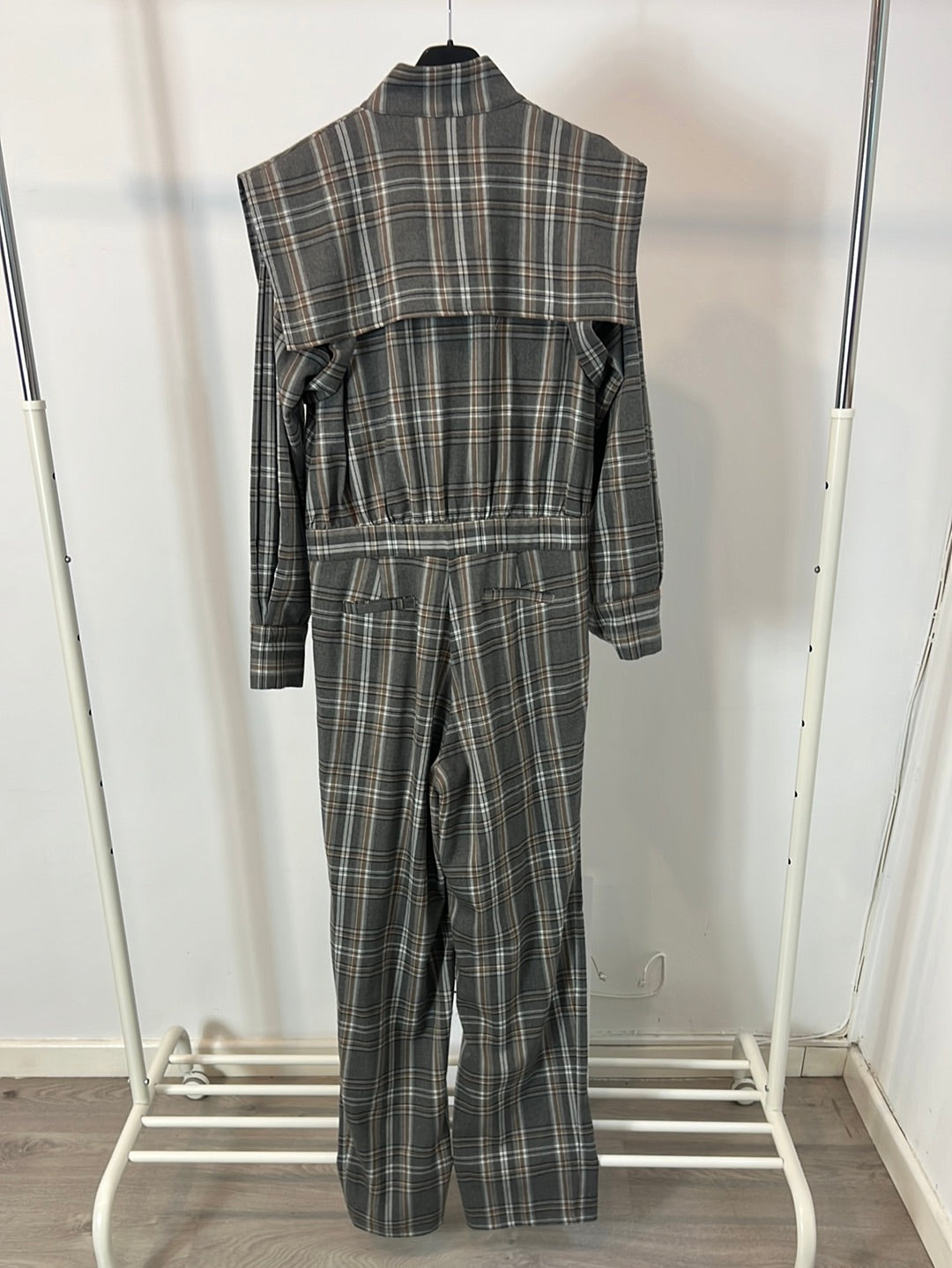 IQ. Mono largo cuadros gris T.s